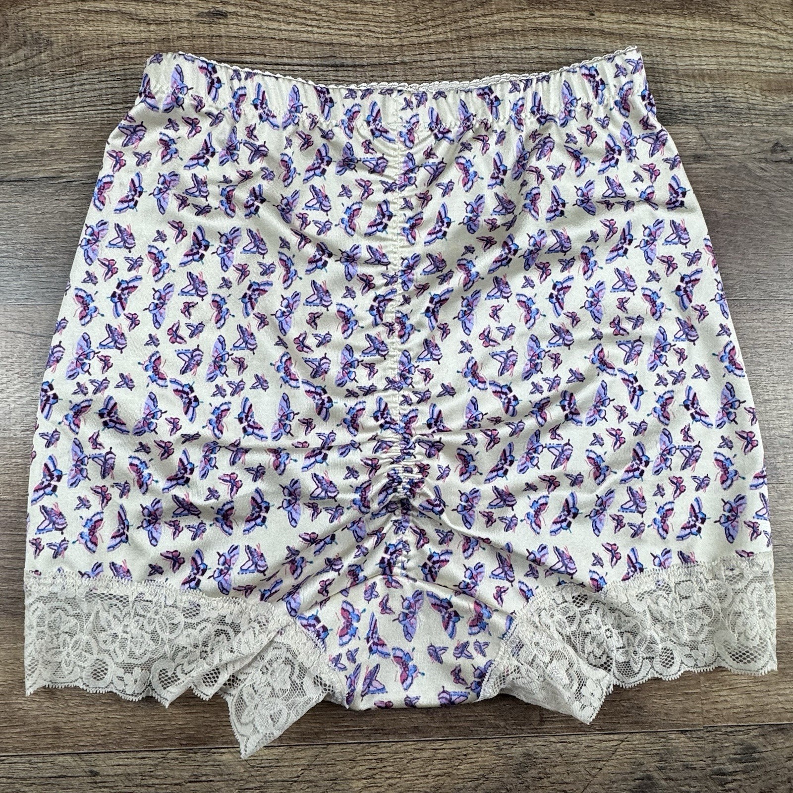 2 Rhonda Shear Control Underwear Women’s New Comfy Panties Size Medium
