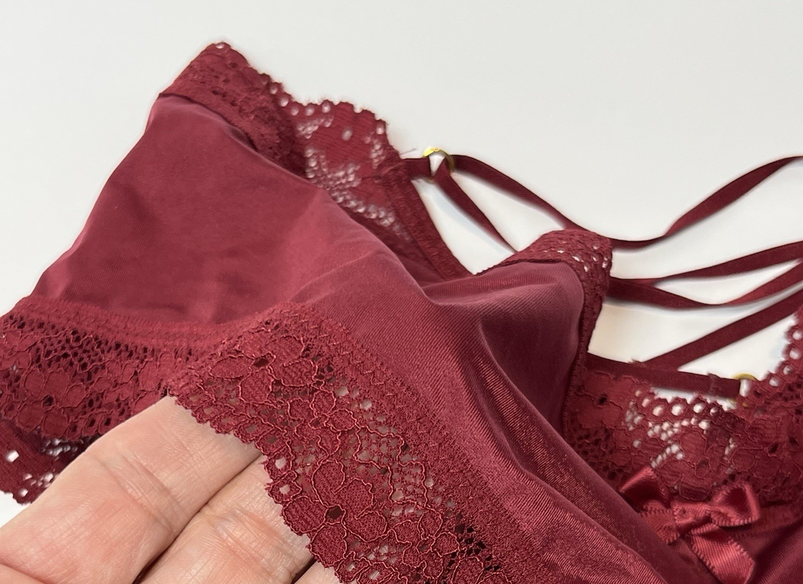 Victoria Secret Very Sexy Strappy Back Cheeky Panty Burgundy Size Medium