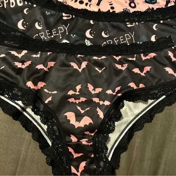 Morvia 3pk lace trim goth Emo Punk panties L skull Moon, Cats, Bats Lingerie 2X