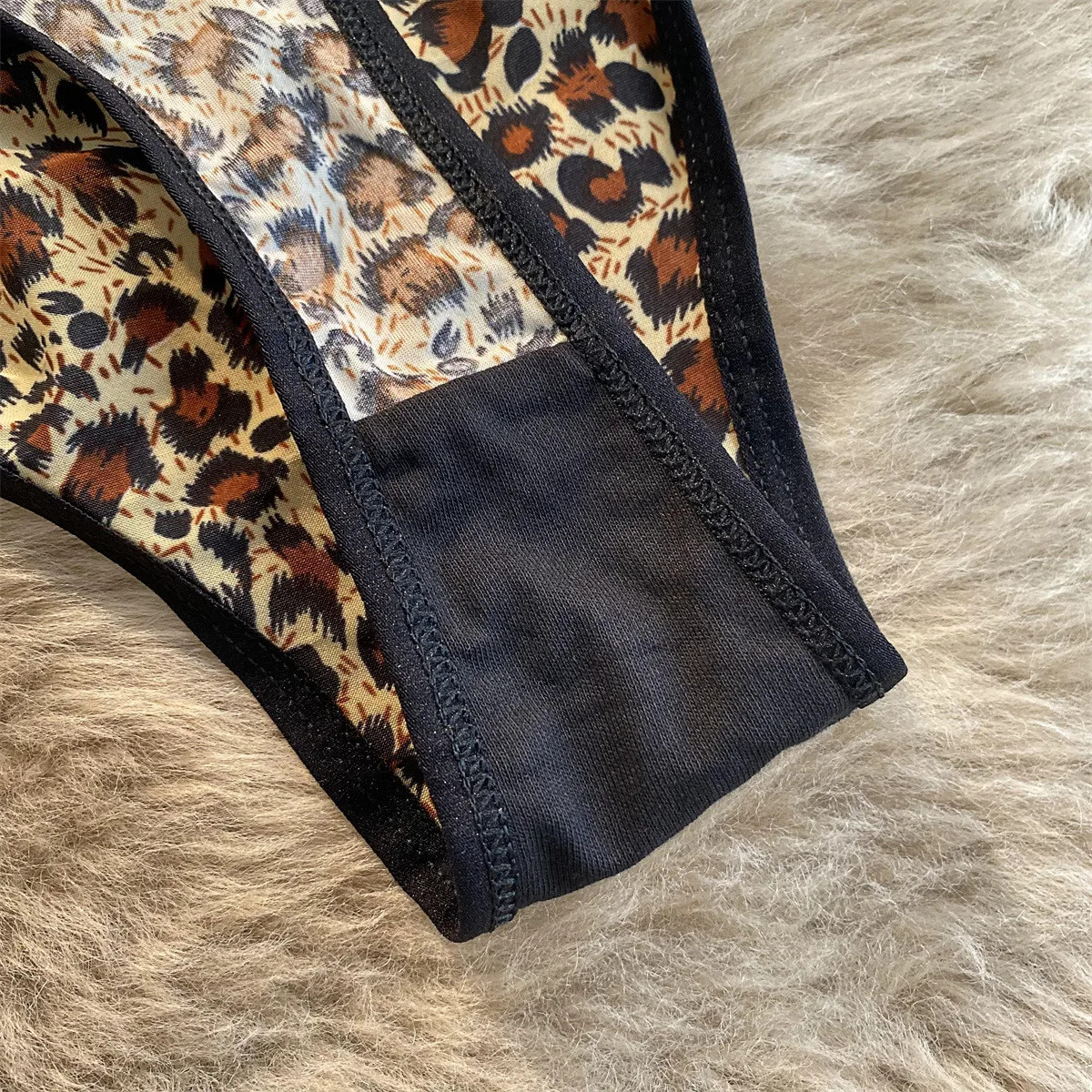 Low Rise Leopard G String Panties Women’s Seamless Soft Stretch Comfort Thong