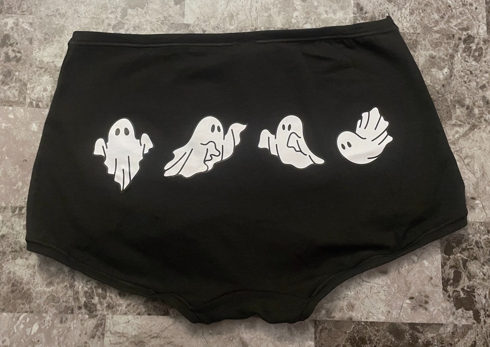 NWT VICTORIA’S SECRET PINK BLACK WHITE GHOSTS GHOST HALLOWEEN BOYSHORT PANTIES
