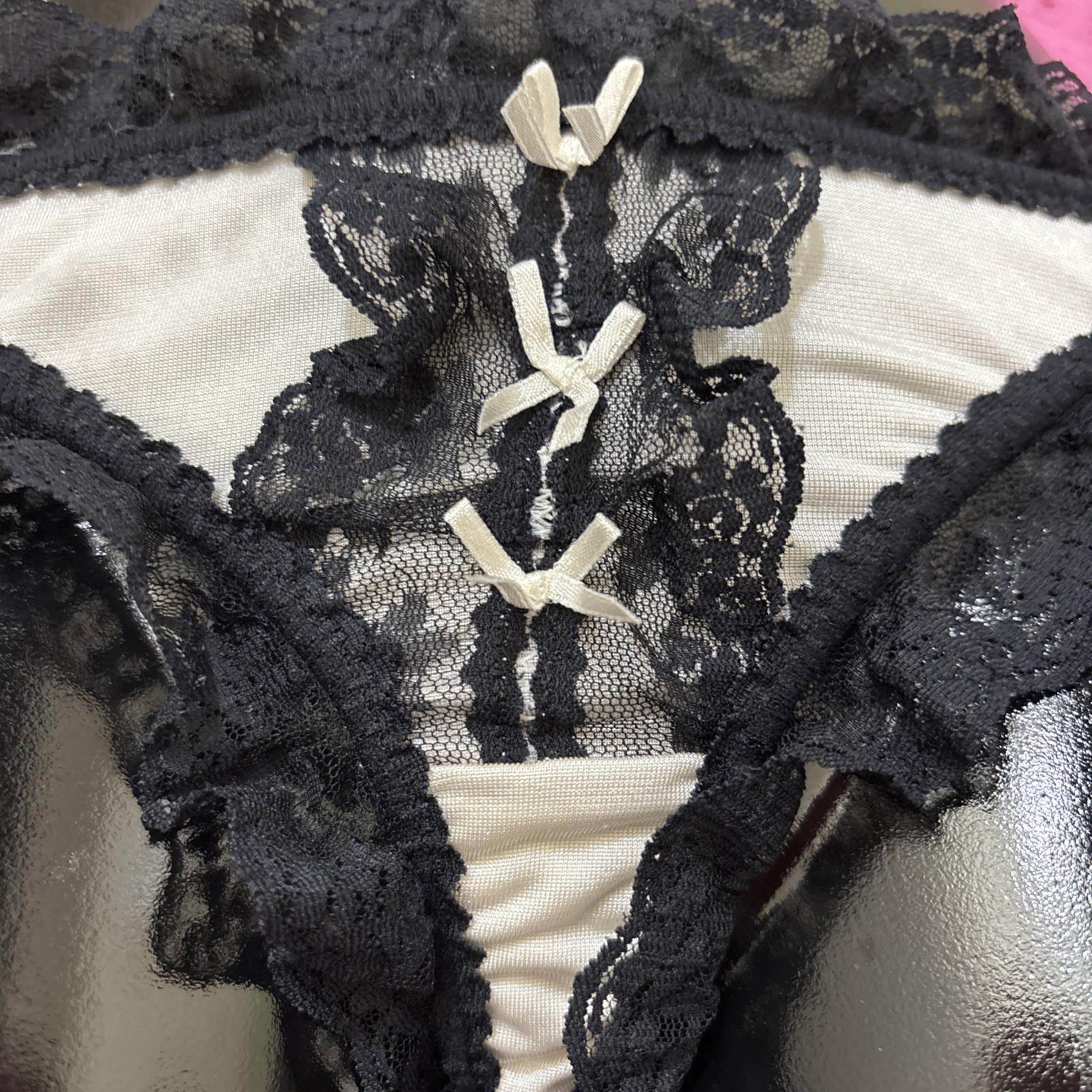 Intage SMART & SEXY LACE RUFFLE THONG PANTIES #8151