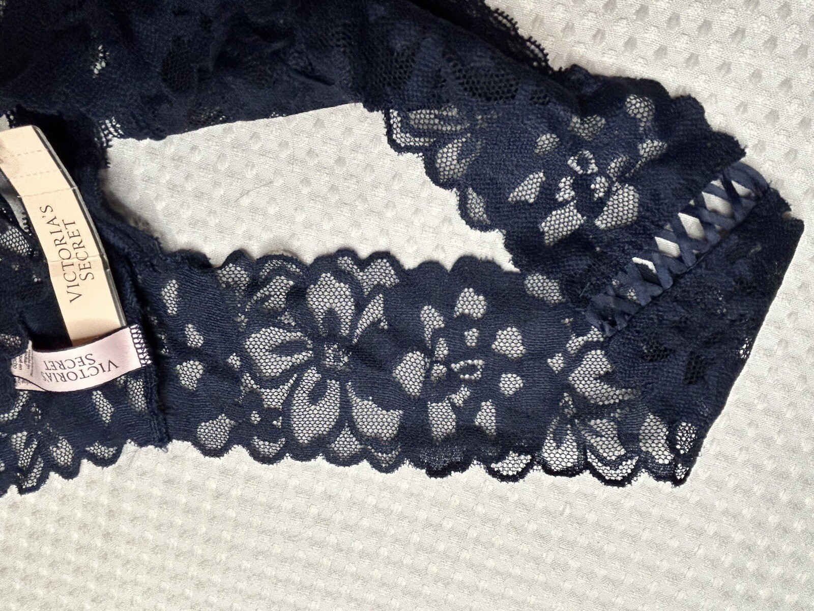 Victoria’s Secret – NEW – Navy Blue Lace Thong Panties – NWT – Size Medium M