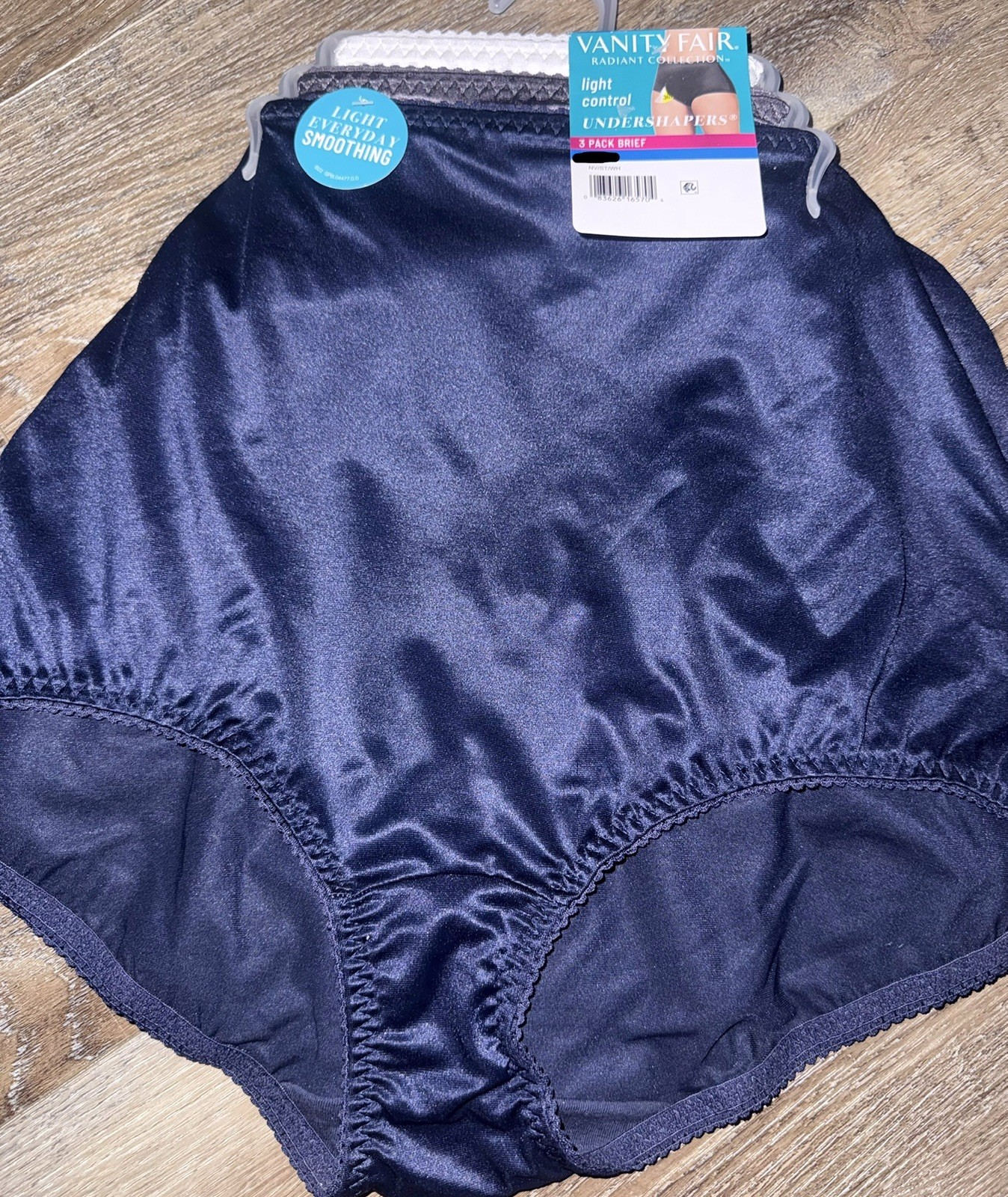 Vanity Fair Radiant ~ Womens Brief Underwear Panties 3-Pair Nylon (B) ~ M/6