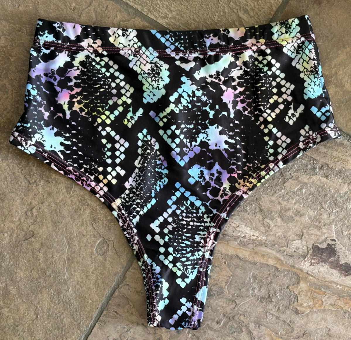 LIME BLONDE Size 6 Graphic Multi Color Design Cheeky Thong Panties NWT NEW