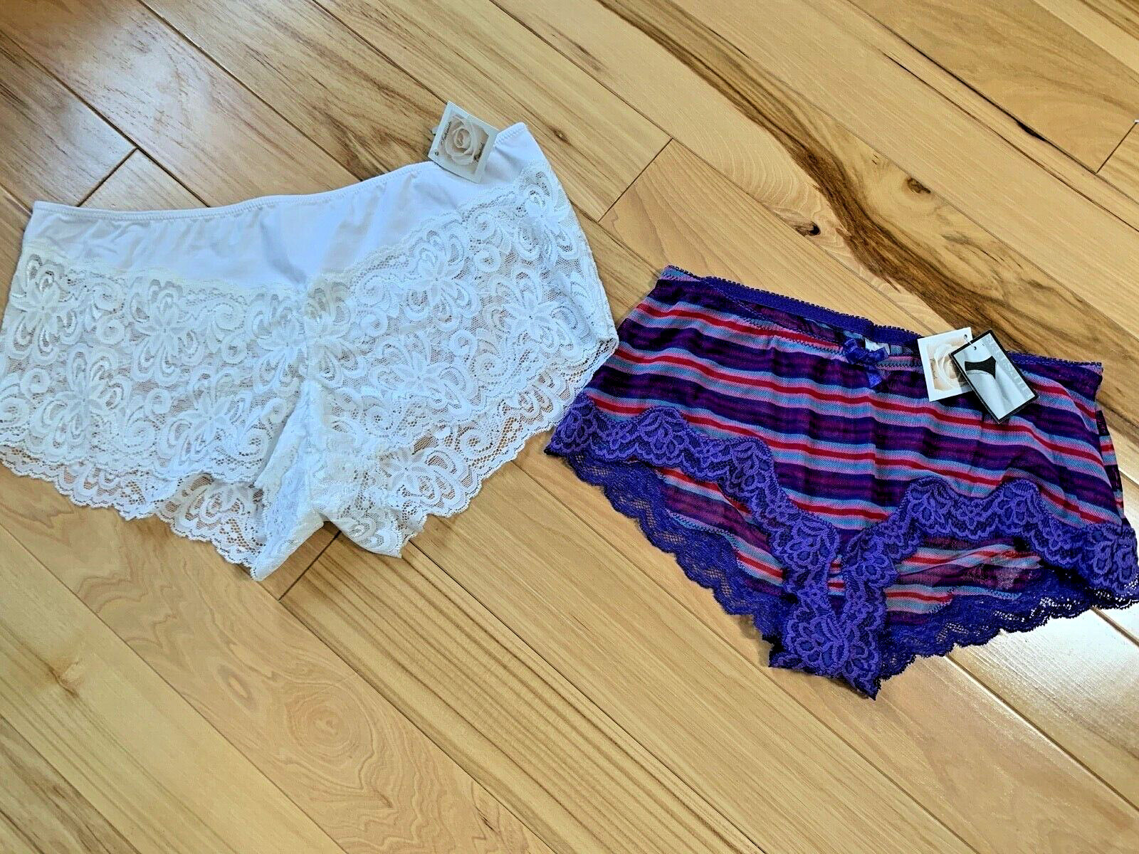 NWT 2 Pair LACE Panties Size Small 5 Women By INTIMATE ESSENTIALS