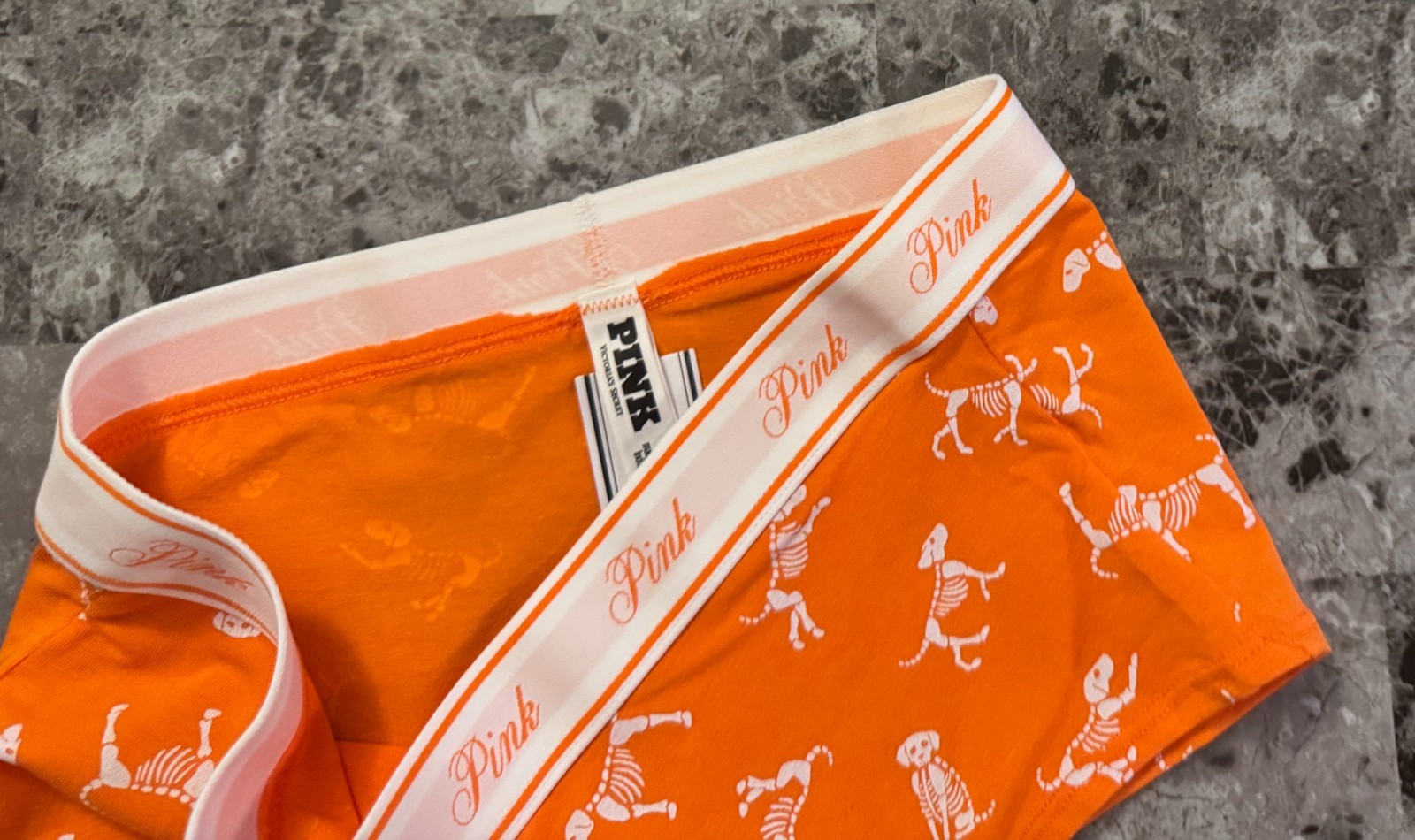 NWT VICTORIA’S SECRET PINK ORANGE WHITE SKELETON DOG HALLOWEEN BOYSHORT PANTIES