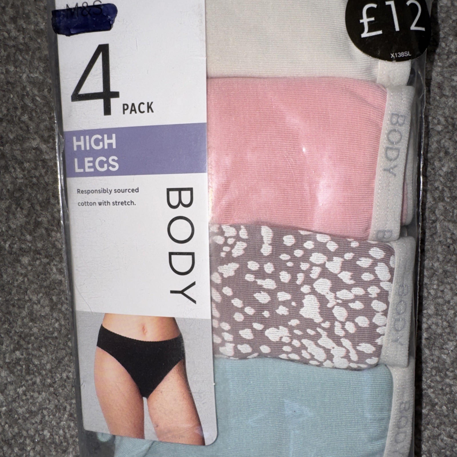 M&S High legs 4 pack of pants Size 18 New Cotton with stretch BNIP