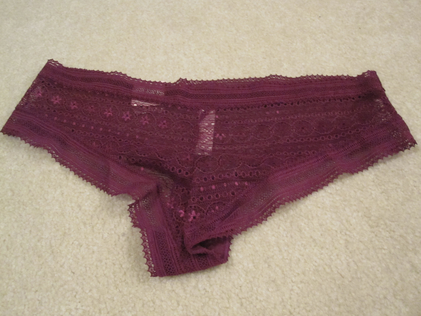 Candie’s ladies panties cheeky size 8 XL new with tags
