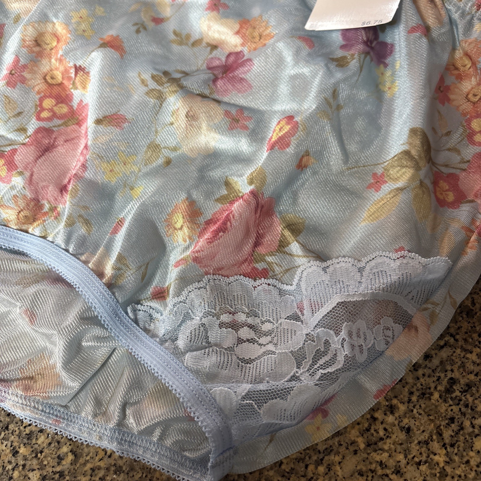 Vanity Fair Perfectly Yours Lace Nouveau Full Coverage Brief Floral NWT 7/44 L