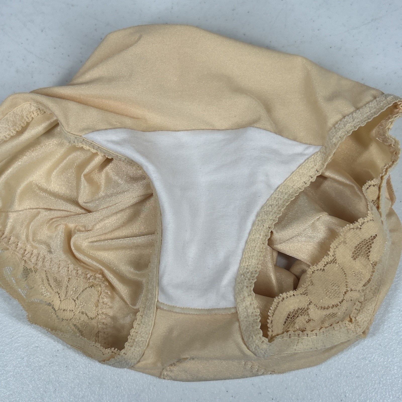RAGO 919 Panty Brief Light Shaping Size S/26 NWT
