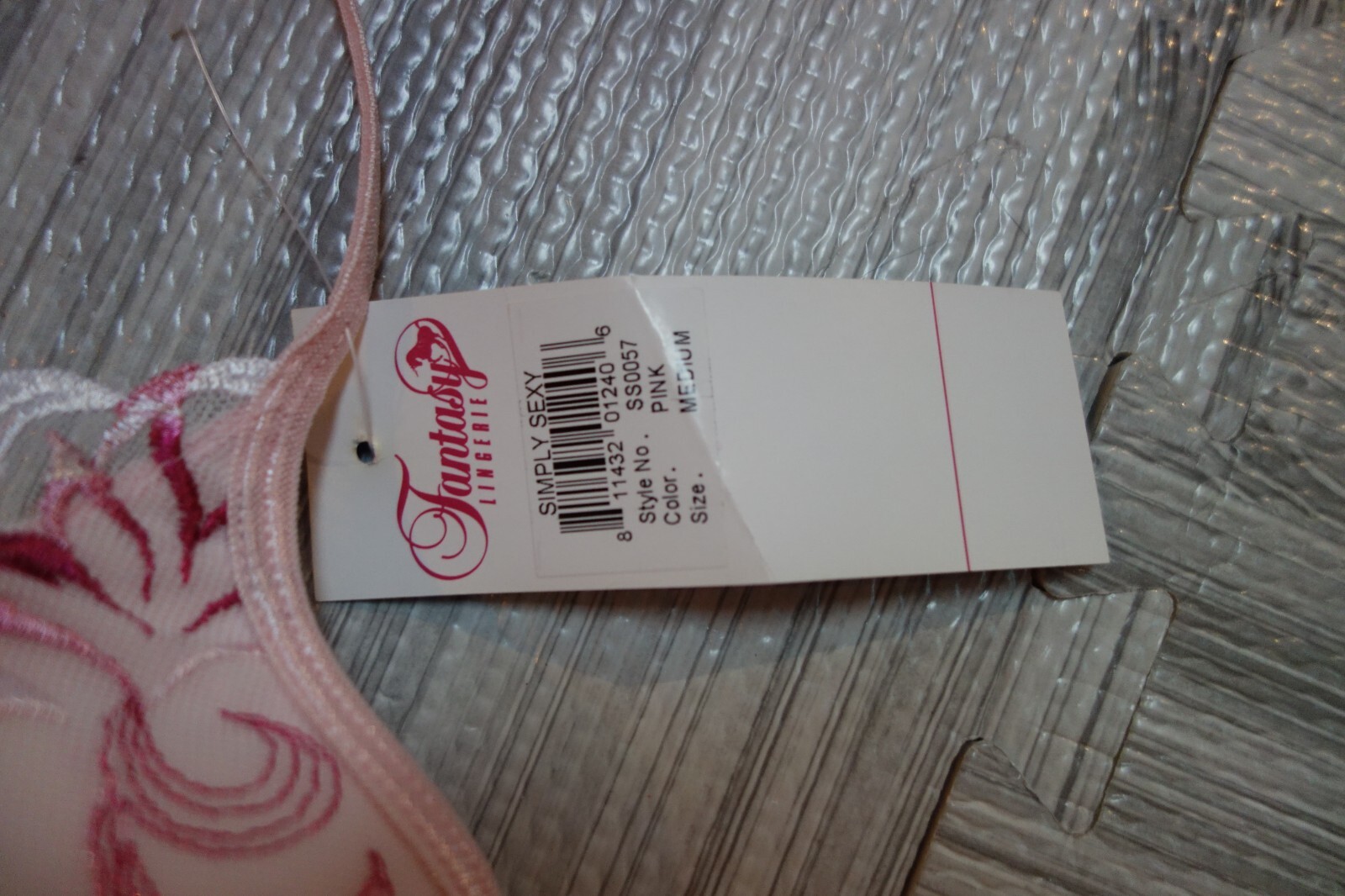 Fantasy Lingerie Bra & Hipster Panties Size M Embroidered Mesh Simply Sexy