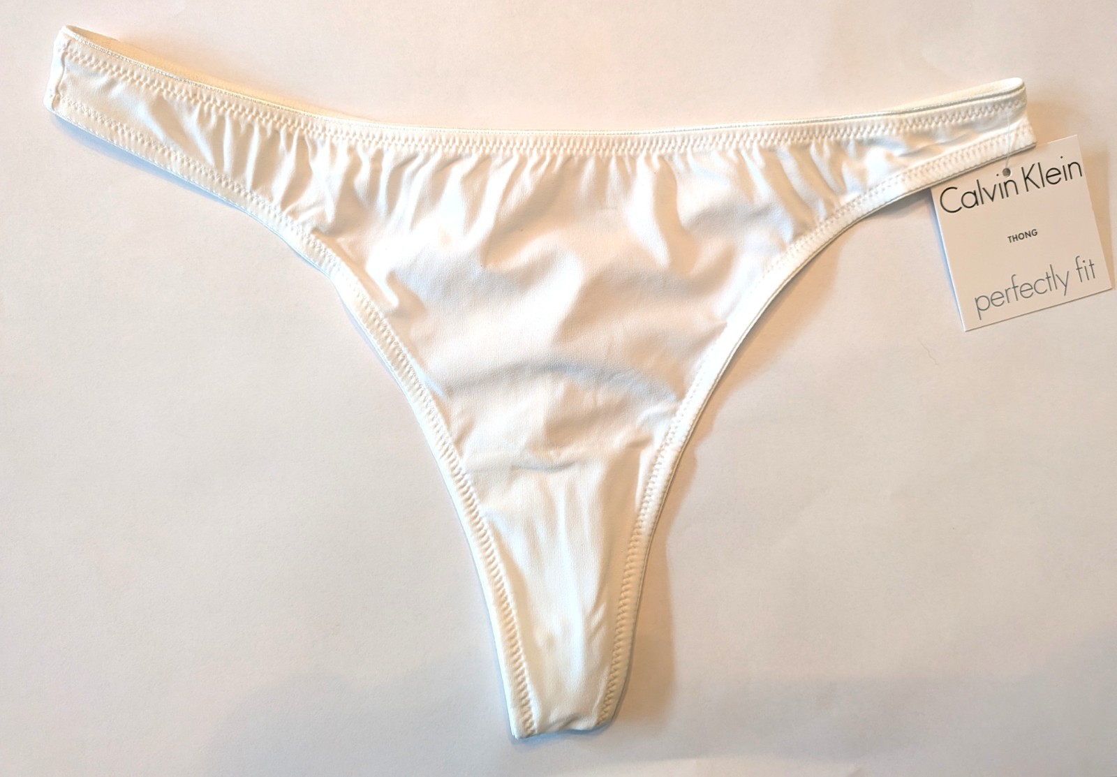 Calvin Klein Perfectly Fit Thong Womens Size Small White Style F2544 NWT
