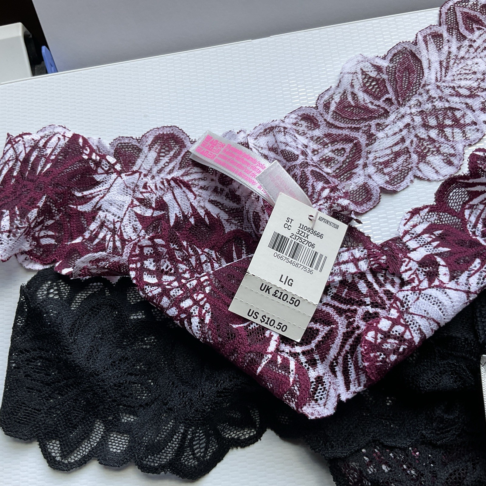 NWT*Victoria’s Secret/PINK set of 2 lace black /burgundy white L/G