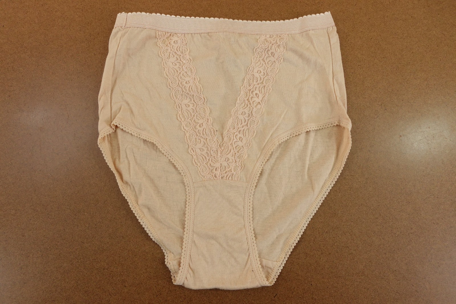 Rosette Womens Size 7 Beige Cotton High Rise Retro Brief Panty NWT
