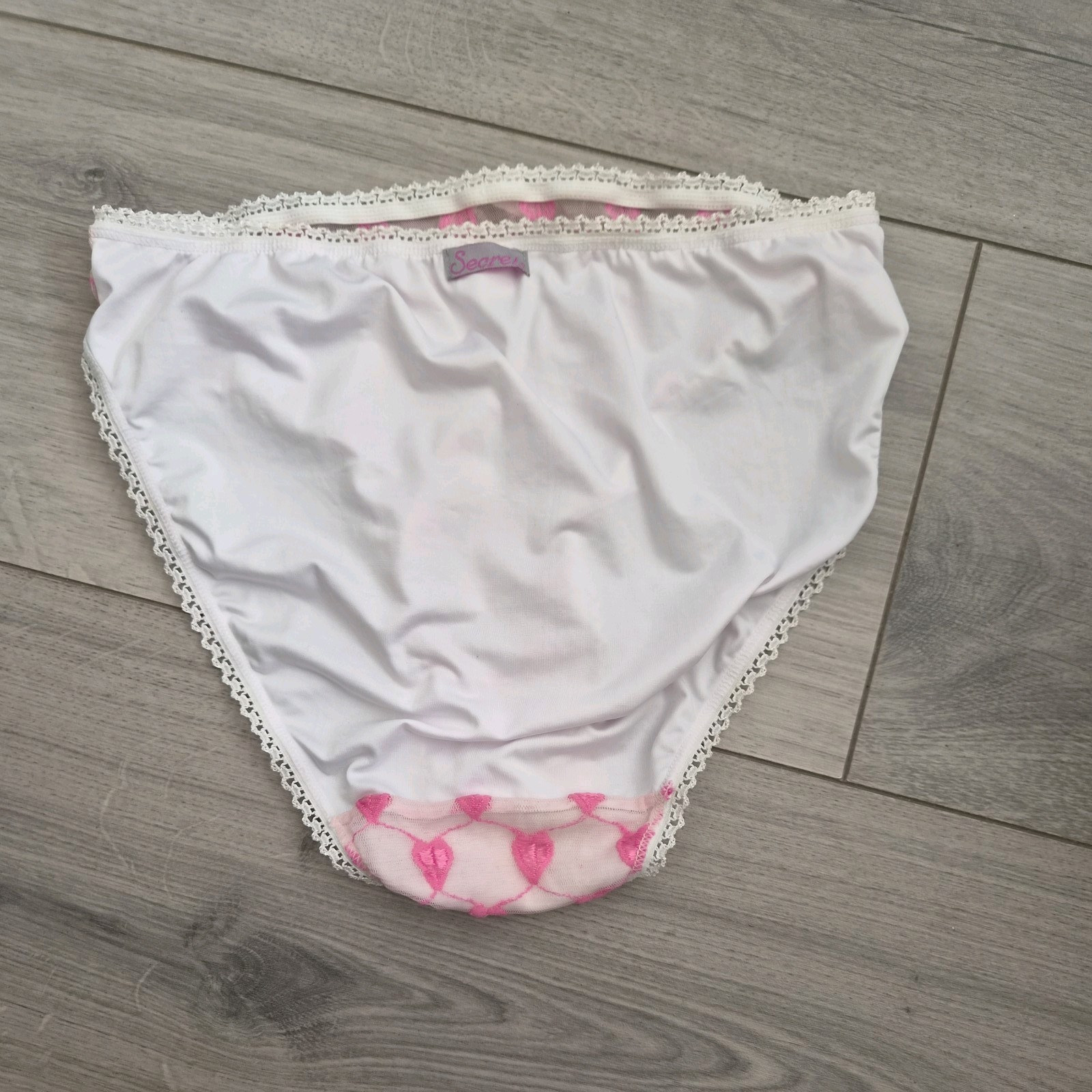 BNWOT Secrets White & Pink Extra Sheer Embroidered Front High Cut Briefs Sz 6-8