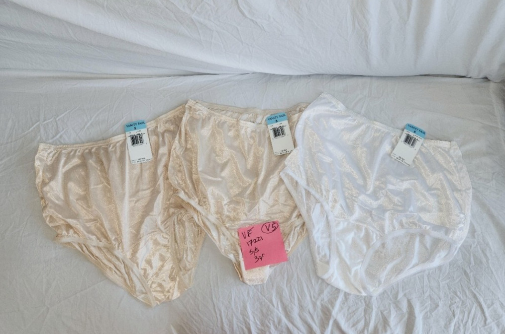 Lot 3 NWT S 5 Vanity Fair Nylon 815012 Brief Underwear V5 Tagless Nude White
