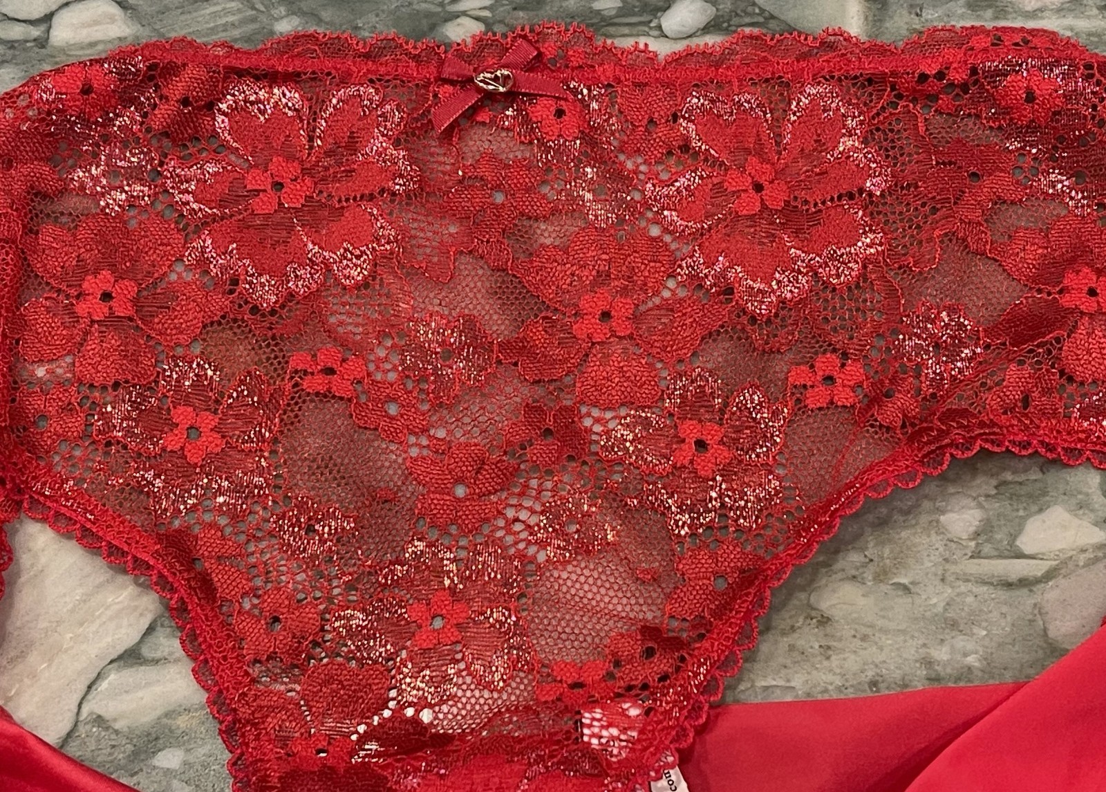 NEW Victoria Secret Body By Victoria Lace Front Hiphugger SHINE Lipstick Red XXL