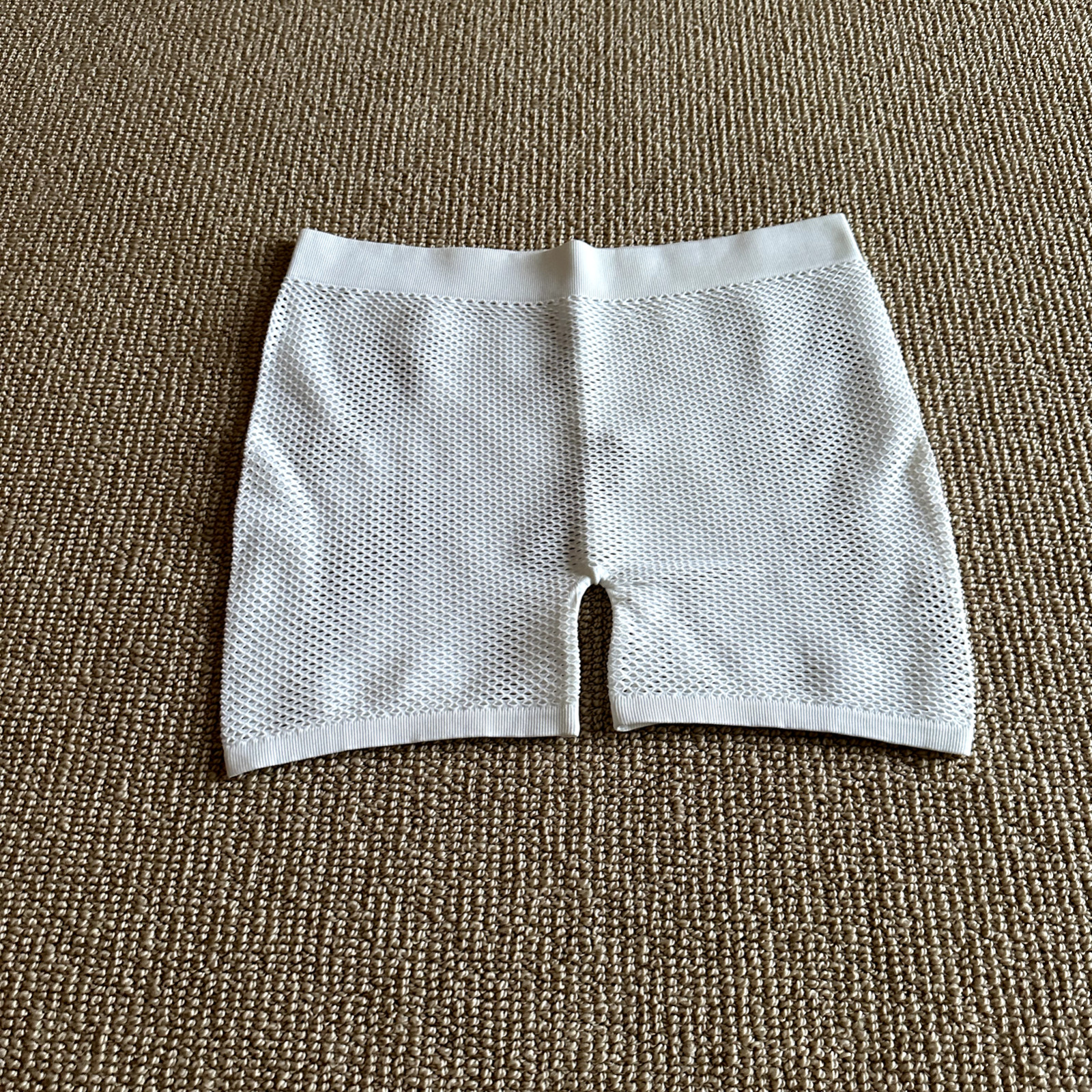 Skims Marble Perforated Seamless Shorts, Size 2X NWT