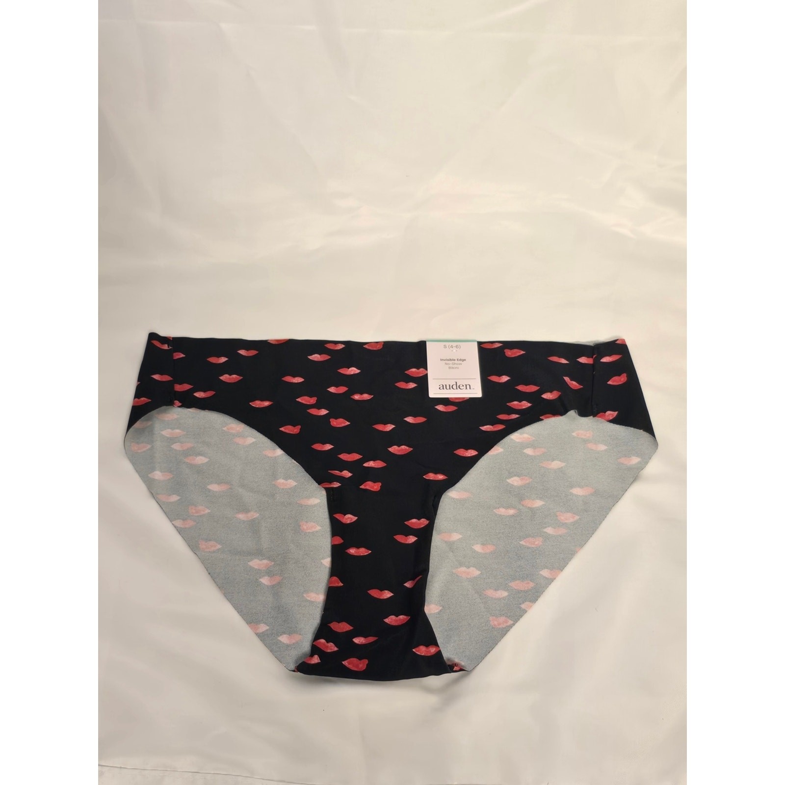 Auden Black invisible edge bikini underwear with Red Lip Print Size Small