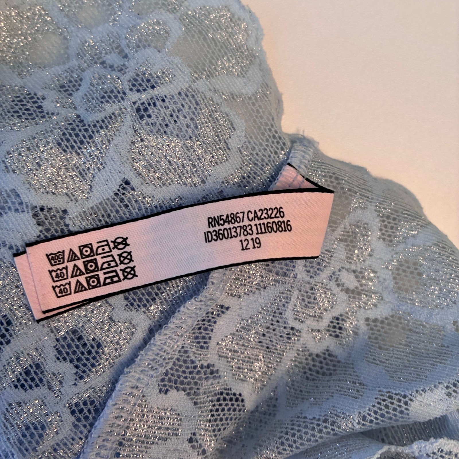 Victorias Secret The Lacie Lace Thong Panty Large Shimmer Sparkle Silver Glitter