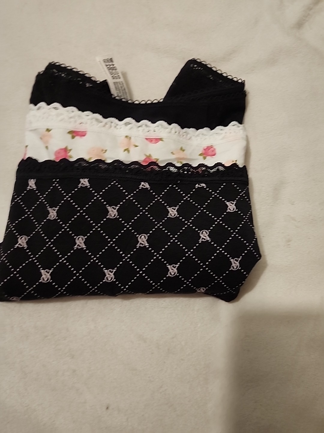 New 3 PACK Victoria’s Secret Cheeky/cheeky Lace Panties Underwear Women Size LG