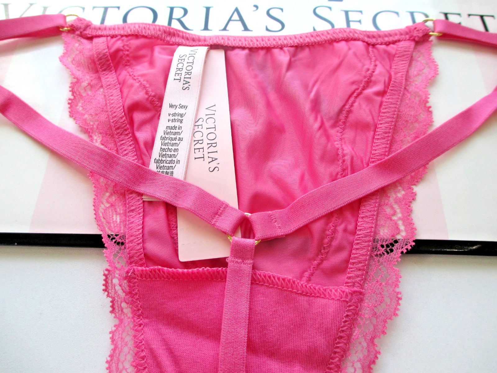 VICTORIA’S SECRET VERY SEXY V-String Thong Panty S M L XL Pink NWT Lace Trim VS