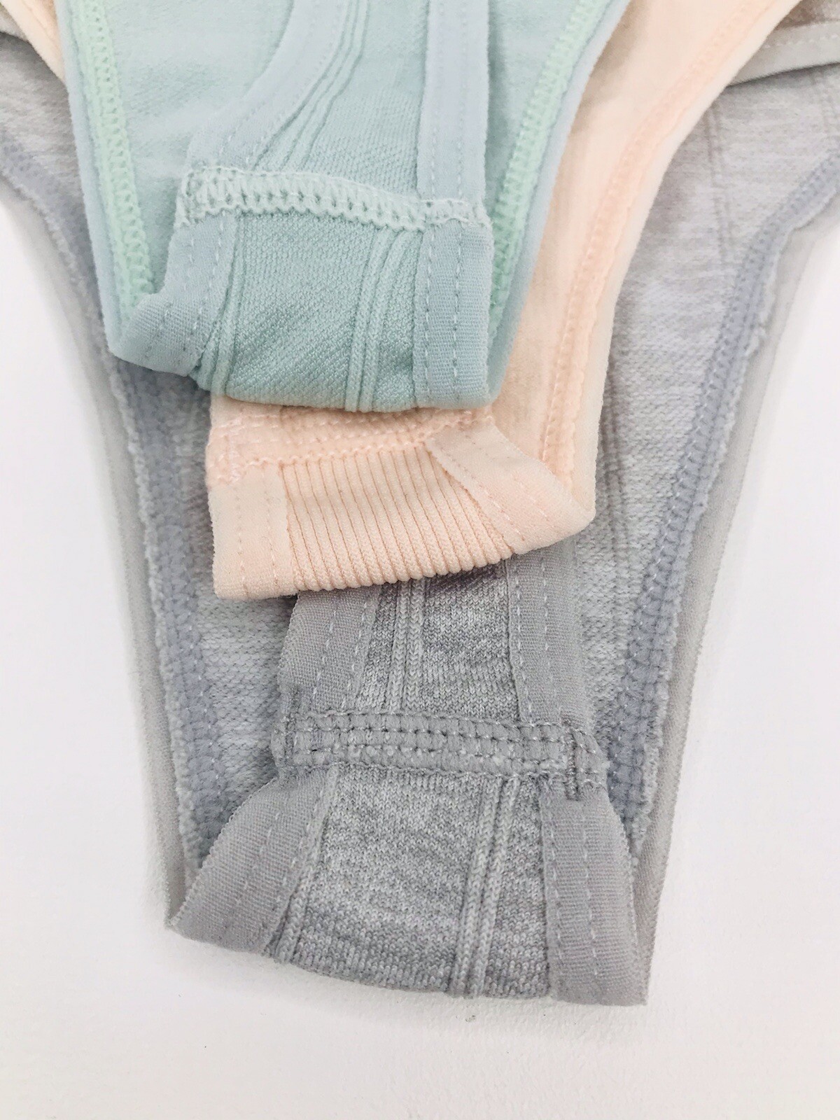 Jessica Simpson SZ S 3 Pack Seamless Thong Grey/Mint/Peach Colors Underwear NWT