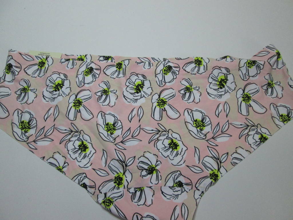 NWT Love Libby Womens Size L Hipster Panties Pink Floral Seamless Underwear