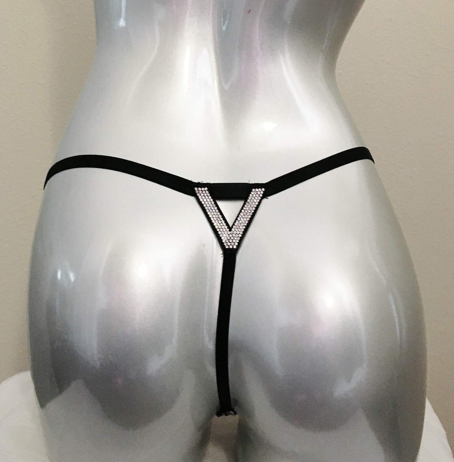NWT Victoria’s Secret Very Sexy Bombshell Shine V- String Panty XL Purple Floral