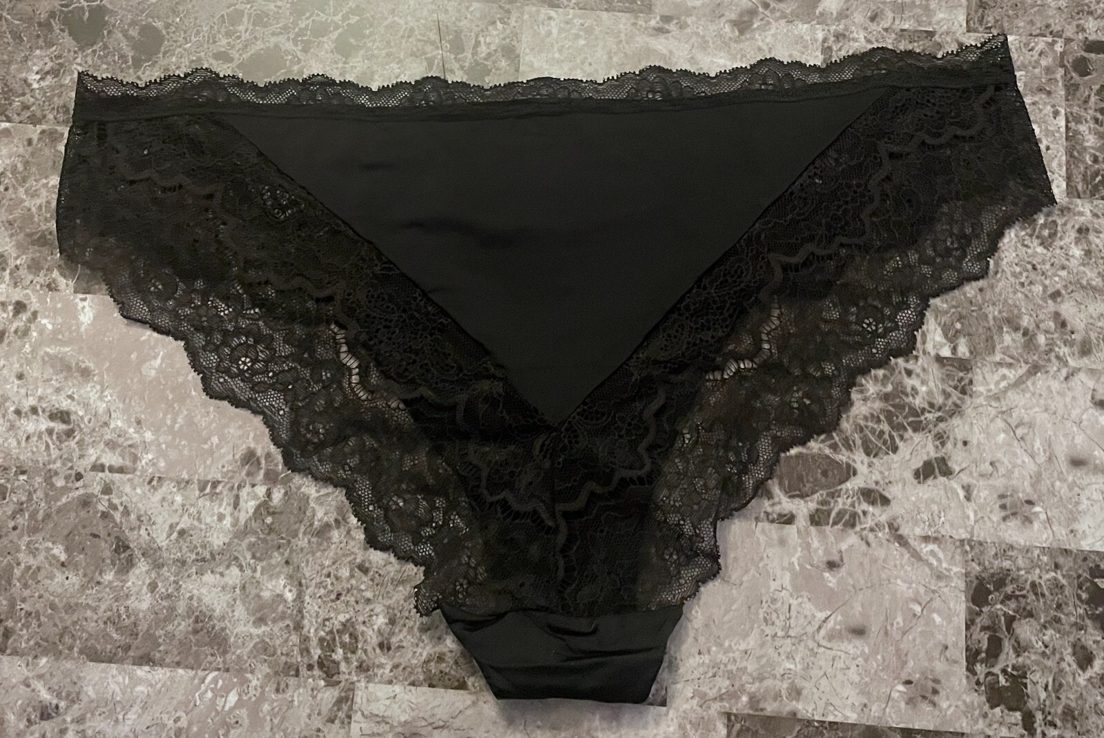NWT VICTORIA’S SECRET DREAM ANGELS XXL BLACK SMOOTH FLORAL LACE CHEEKINI PANTIES