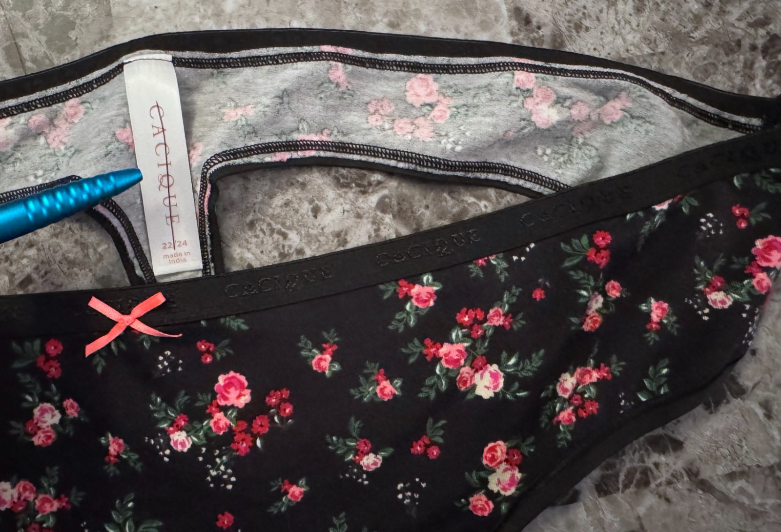 NWOT CACIQUE LANE BRYANT 22/24 BLACK PINK RED ROSE FLORAL LOGO THONG PANTIES