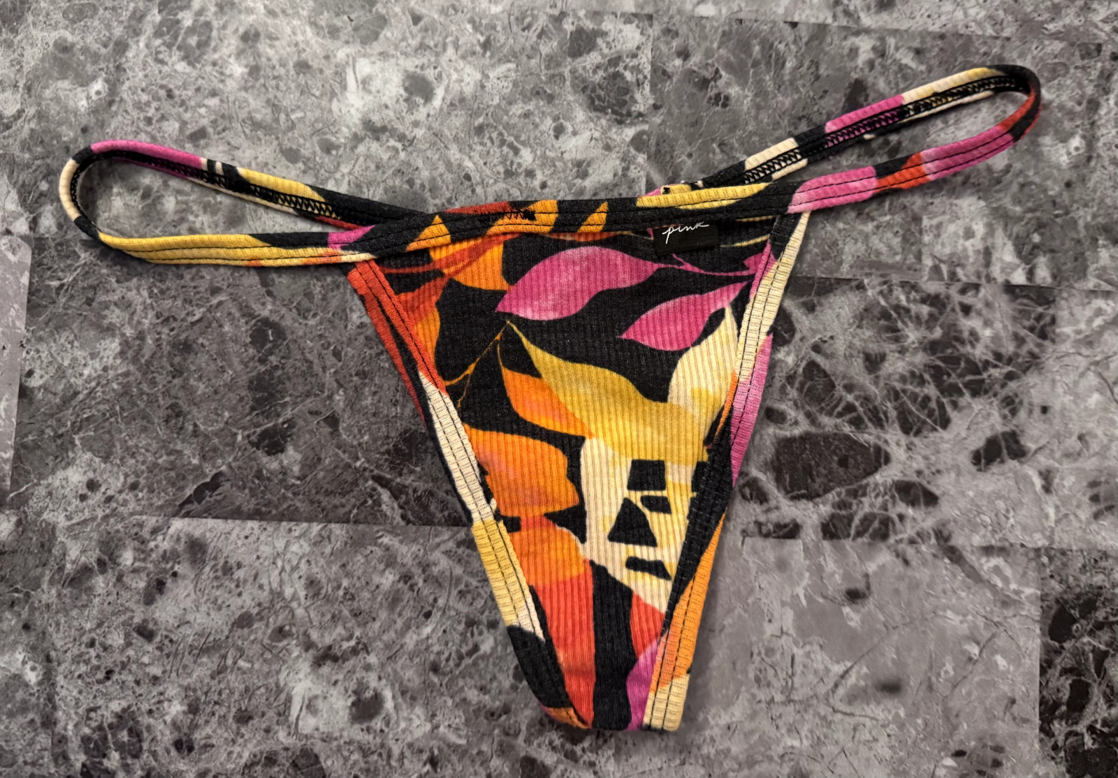 NWT VICTORIA’S SECRET PINK S TROPICAL FLORAL RIBBED KNIT V STRING THONG PANTIES