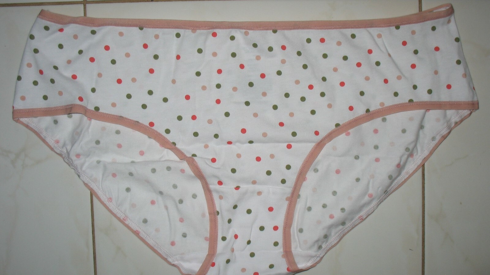 SECRET TREASURES – RN 52469 – NEW – 1X – DOTS – COTTON STRETCH HIPSTER PANTY