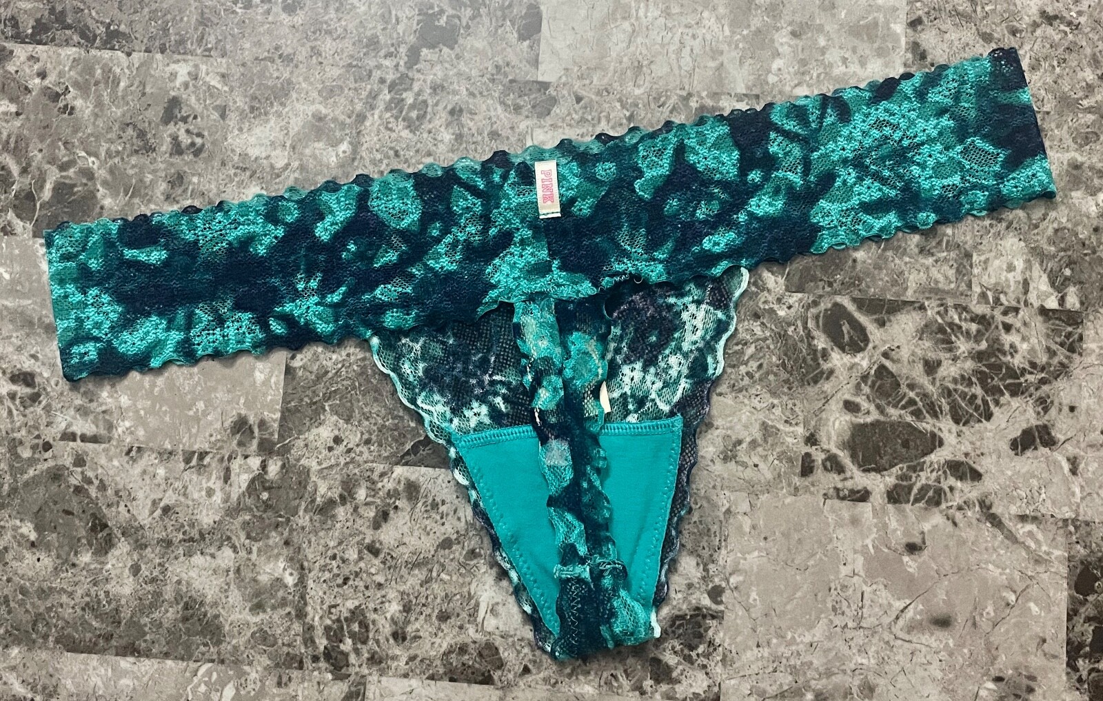 NWT VICTORIA’S SECRET PINK MEDIUM NAVY BLUE TEAL TIE DYE LACE RARE THONG PANTIES