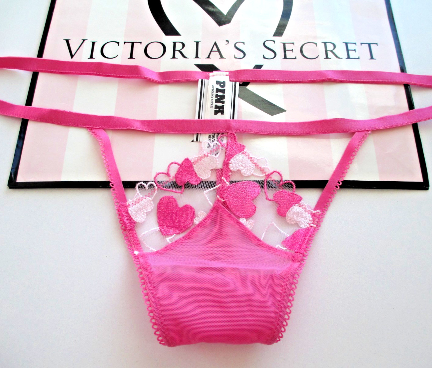 VICTORIA’S SECRET PINK Wink V-String Thong Panty S M L XL Pink NWT Hearts Cutout