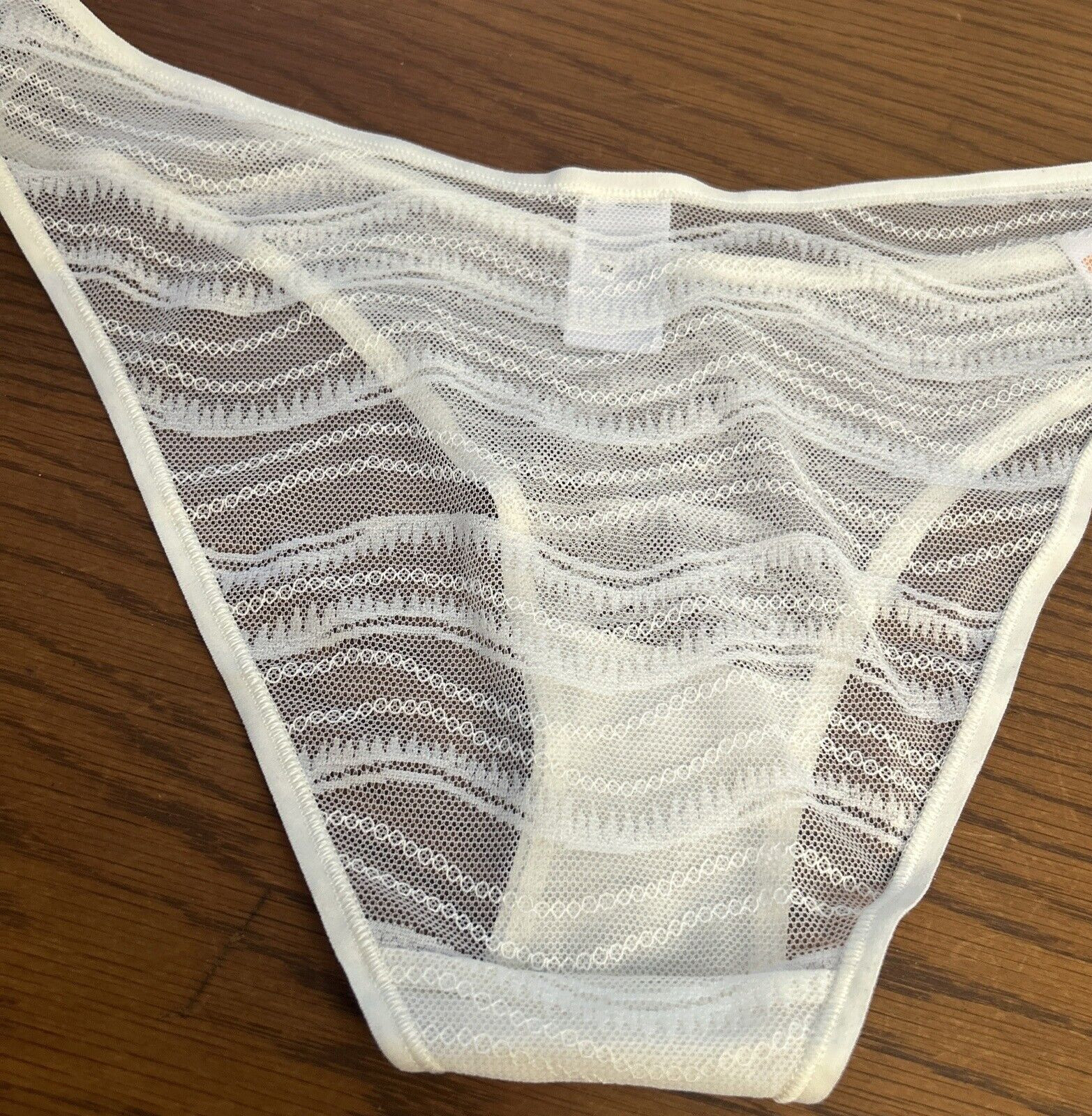 NWT Calvin Klein Size (SMALL) ALLOVER LACE BIKINI QD3972-100