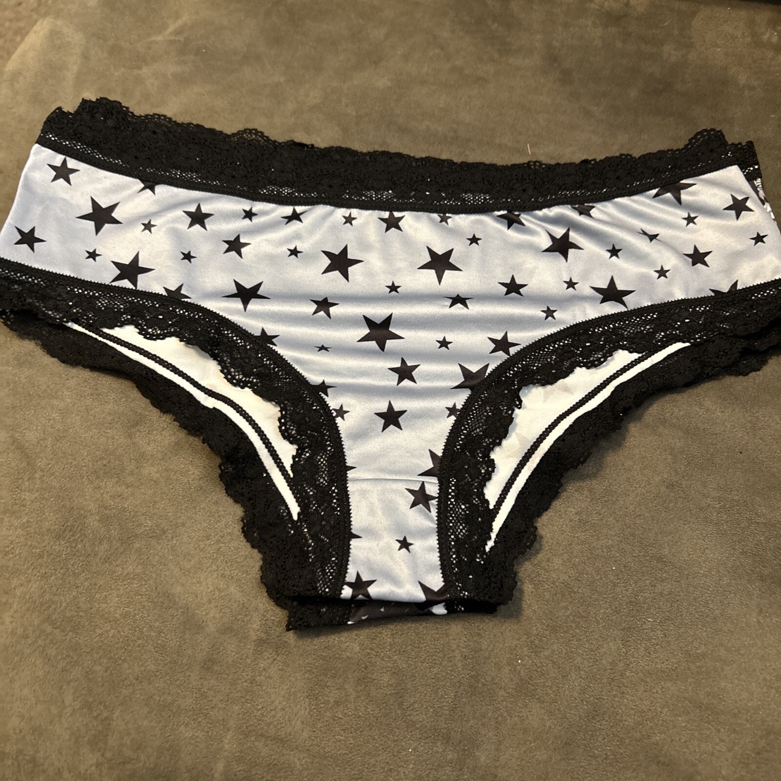 Morvia 3pk lace trim cheeky goth Emo panties S skull/floral skull/stars Lingerie