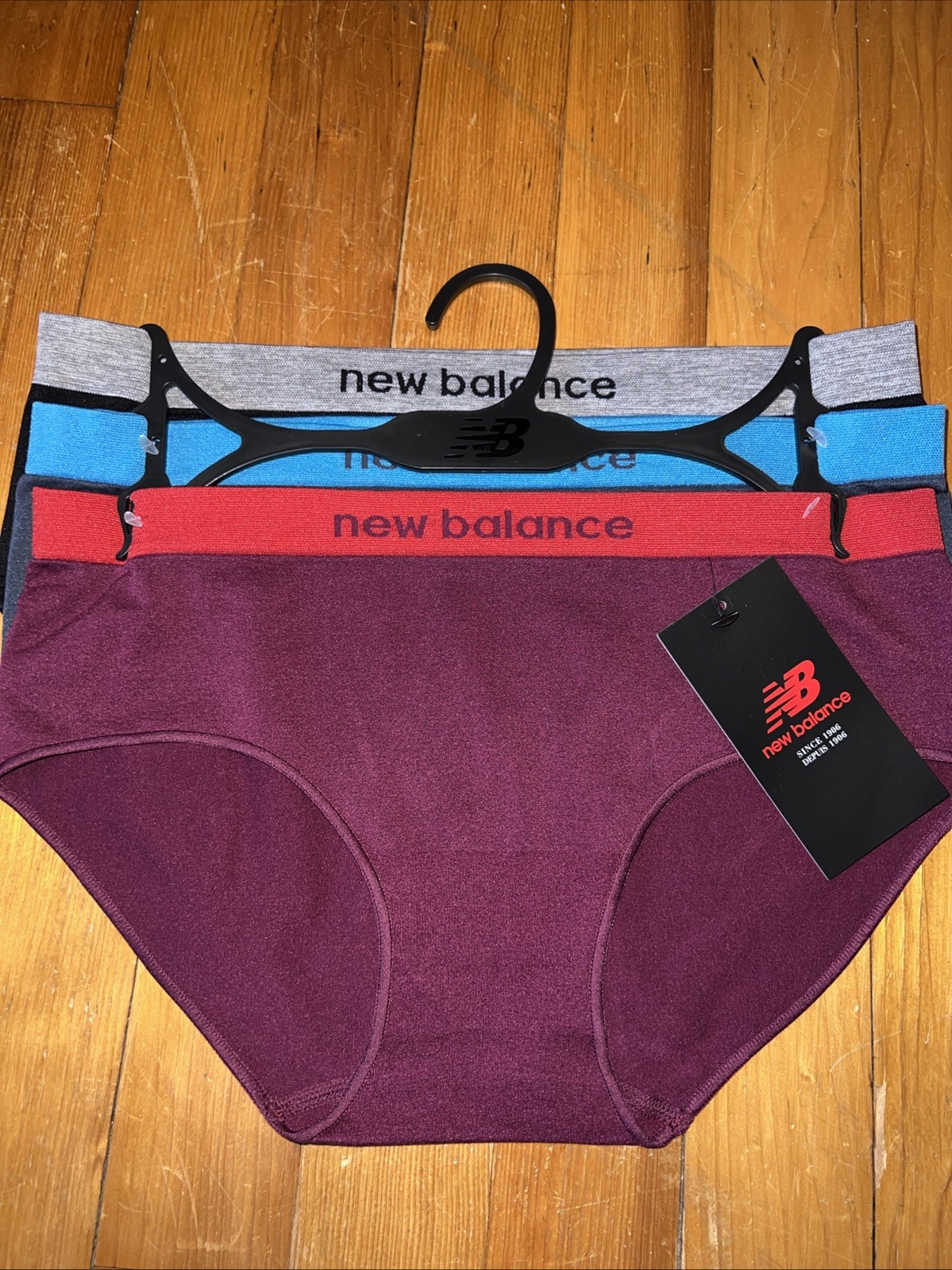 NEW BALANCE Hipster No Show Underwear Women’s Large Performance NYLON Stretch
