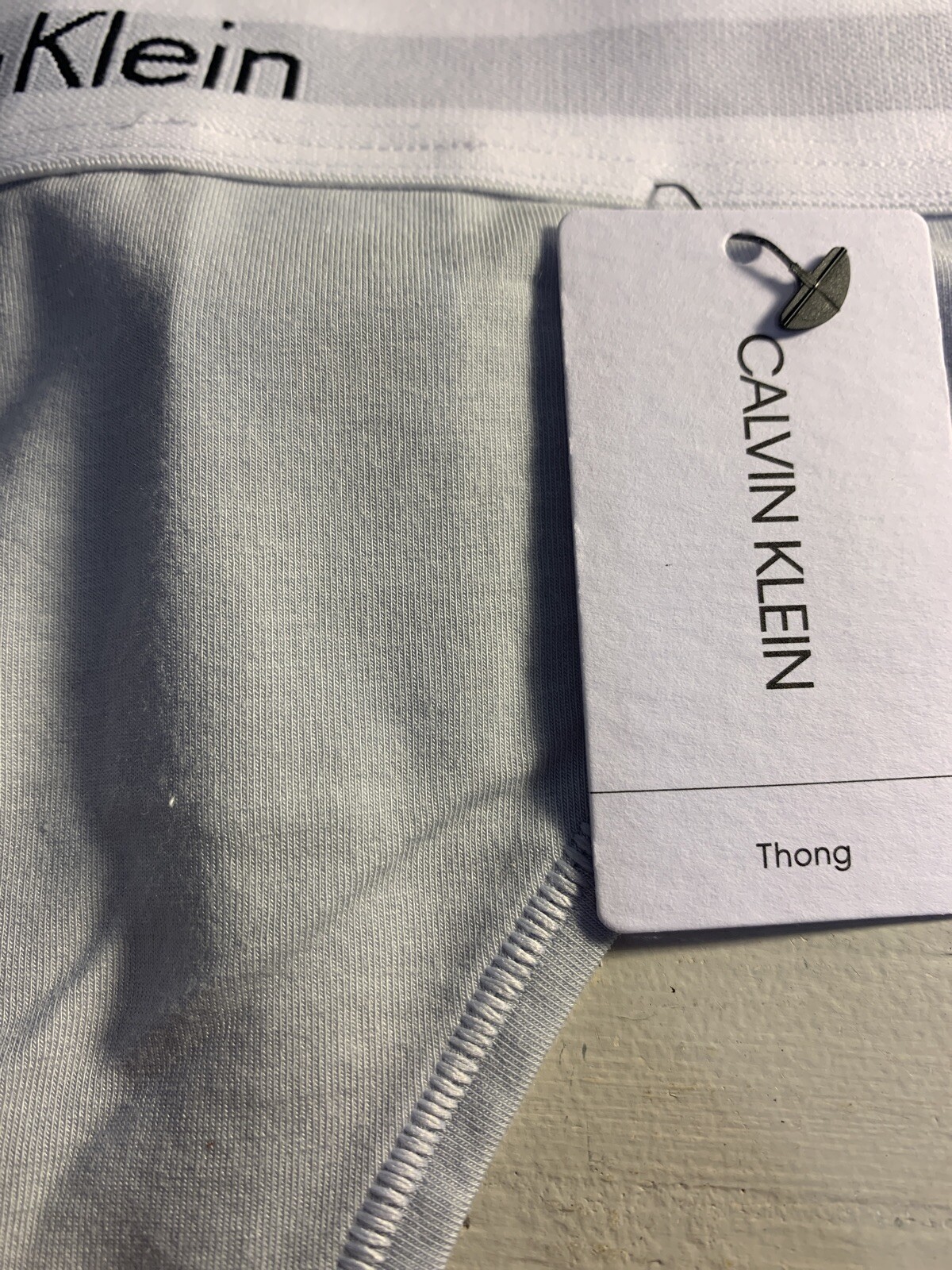 Calvin Klein Women’s Thong Size Large White Cotton Modal Elastane NEW