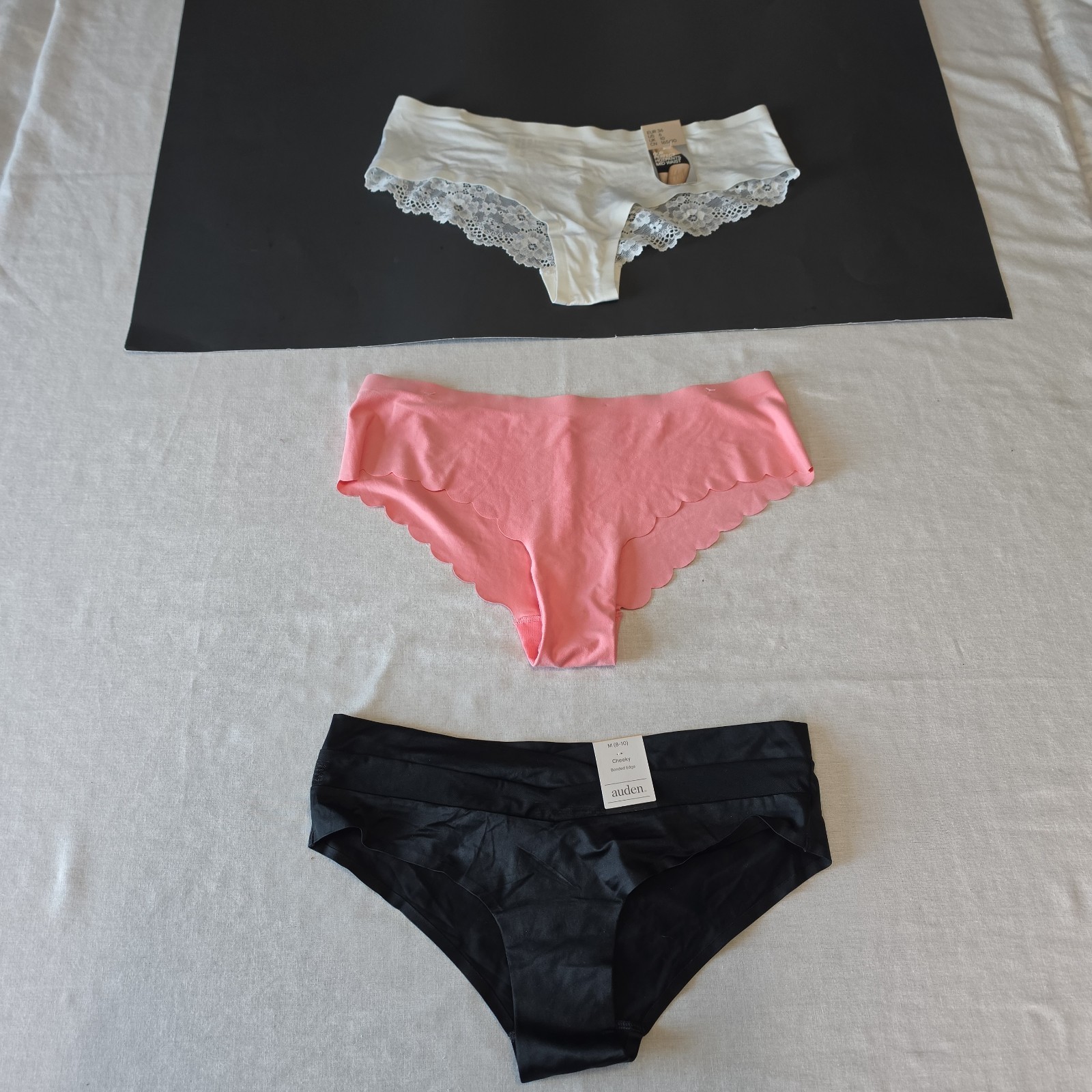 Women’s NWT Mixed Lot of 3 Silky Panties Size 6 M Cheekster H&M Auden Body Glove