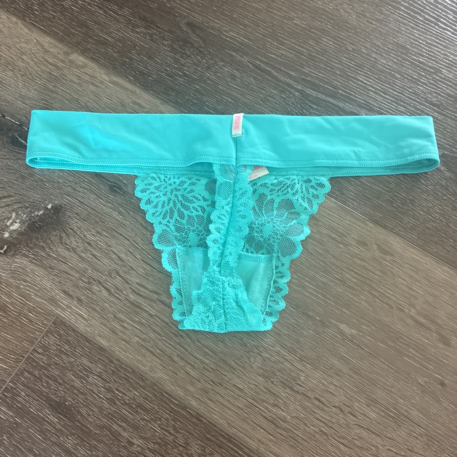 Victoria’s Secret PINK Vintage Style Extra Low Rise Thong Panty Smooth/Lace Sz S