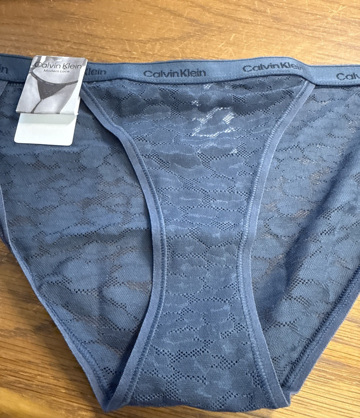 NWT Calvin Klein Women (VARIOUS) Modern Lace String Bikini QD5213-411
