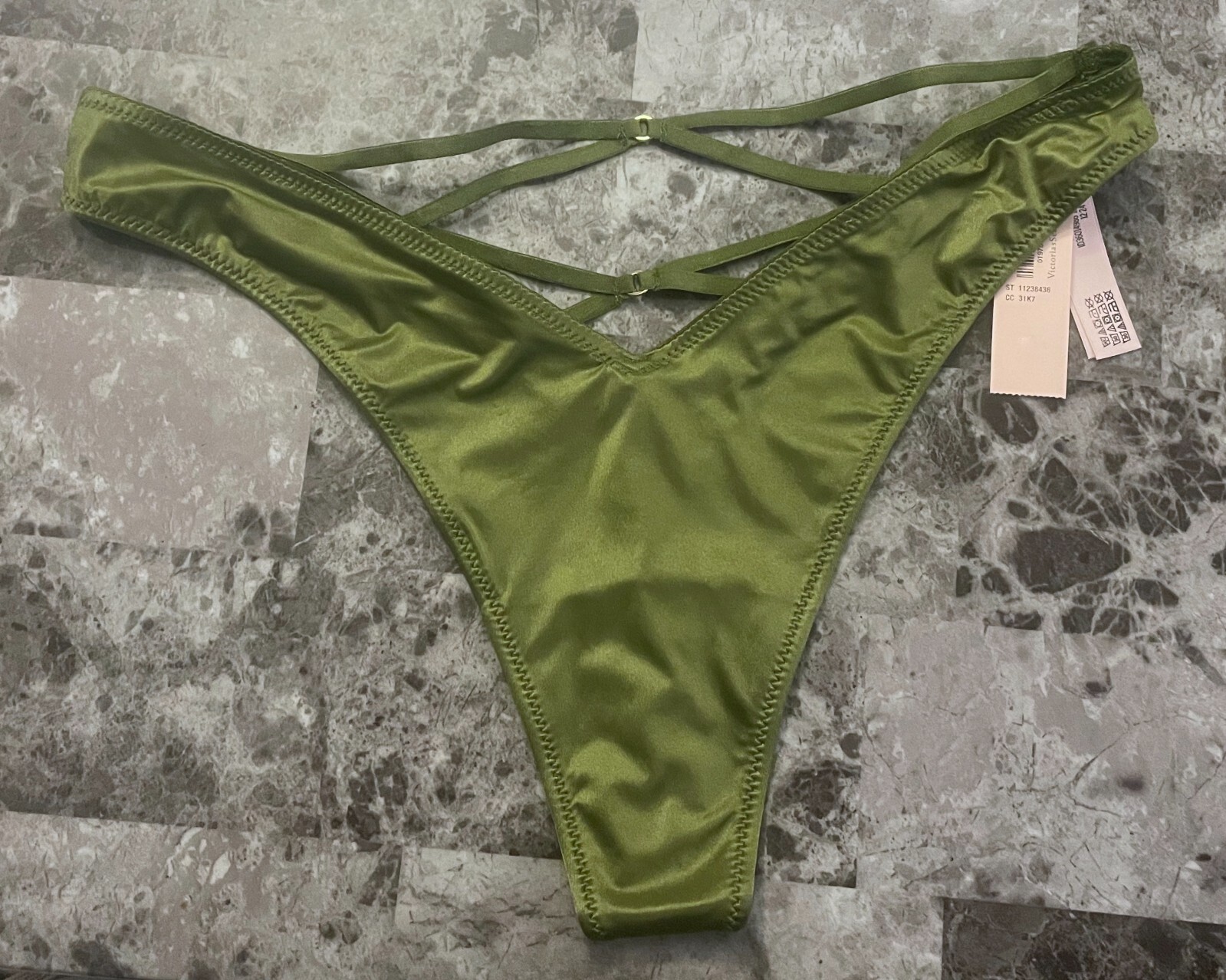 NWT VICTORIA’S SECRET GREEN SATIN SMOOTH STRAPPY BACK HIGH LEG THONG PANTIES
