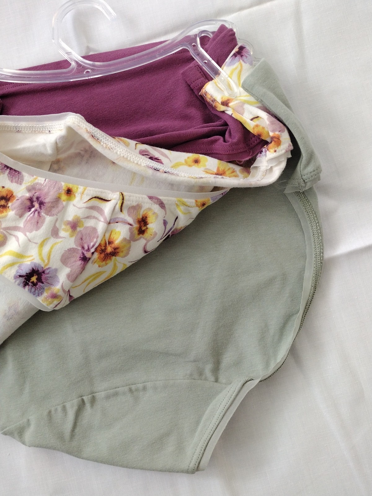 Bali M/6 ASSORTED COLORS DFLEH3 Cotton Collection Hi-Cut Panty – 3 Pack NWT