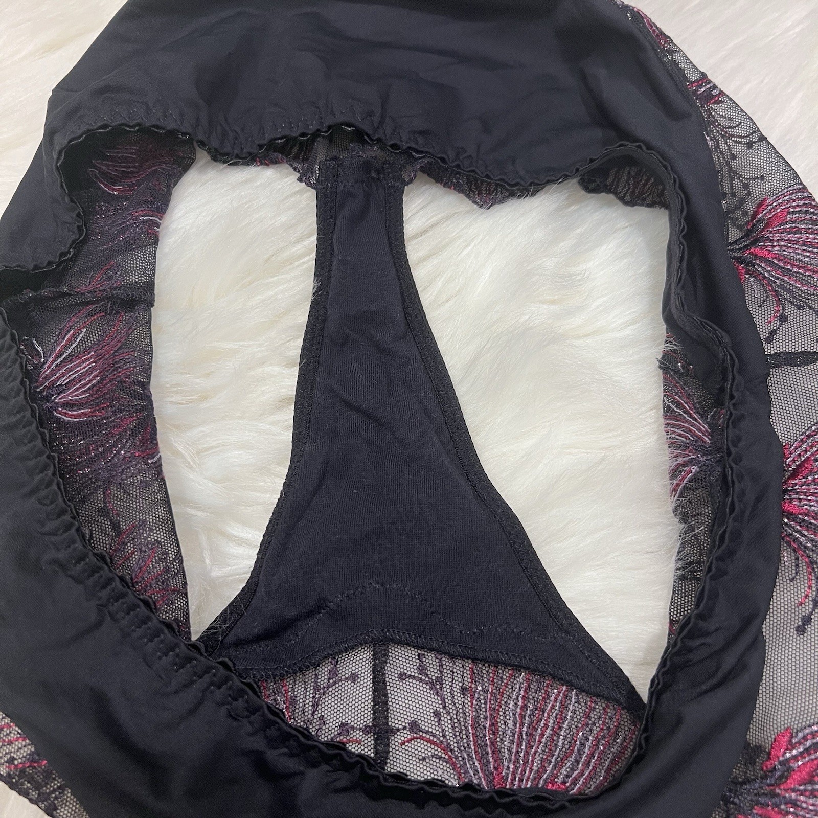 NEW Prima Donna Panties Sz 8 Fireworks Luxury Thong Embroidered Lace Black Pink