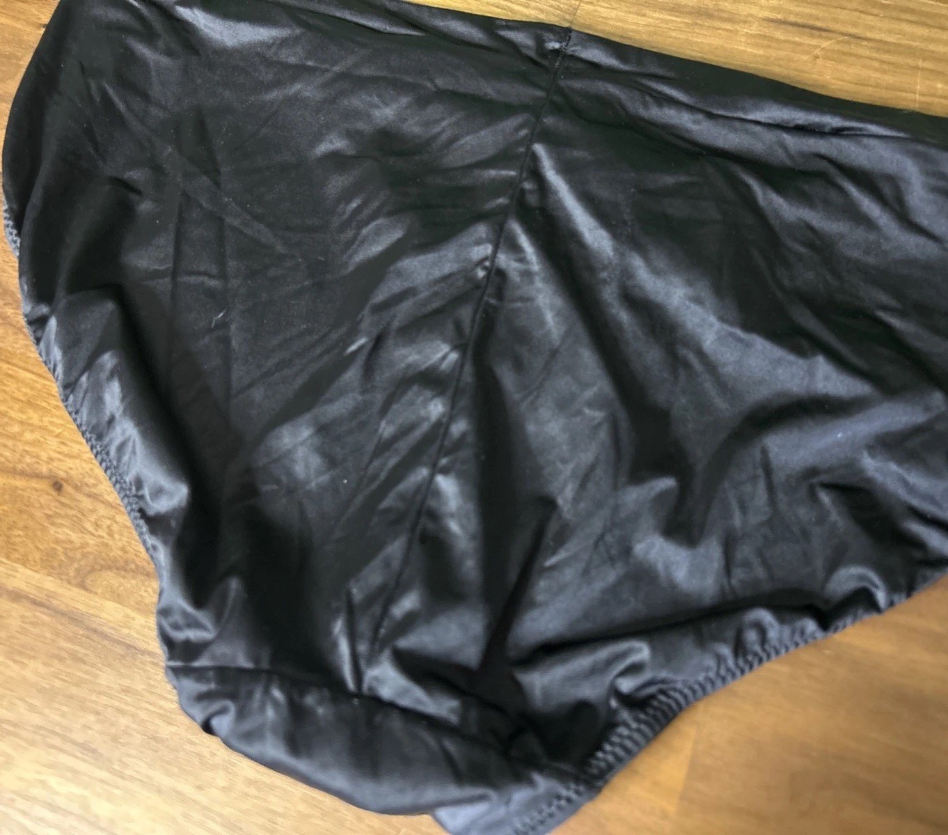Maidenform One Fab Fit String Bikini Black Size L/7 Rare Soft Silky Second Skin