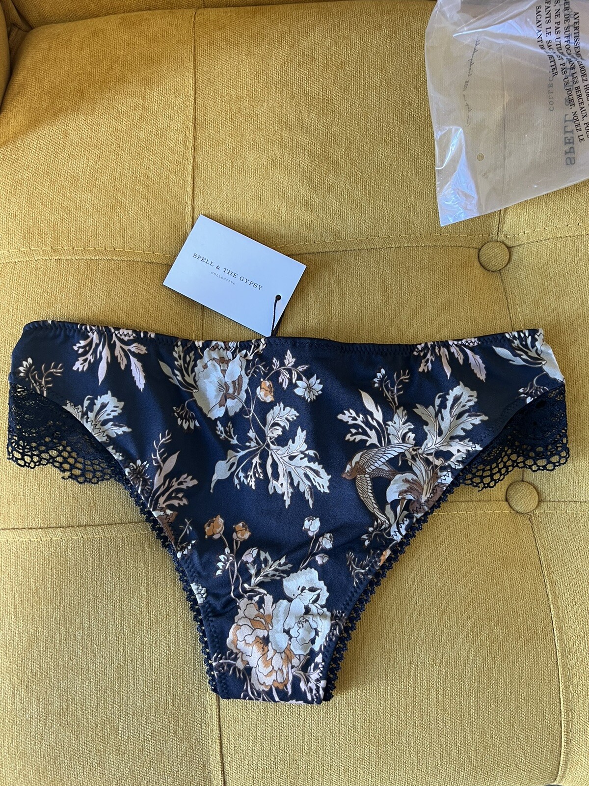 NWT Spell & the Gypsy Collective Designs Rosa Lace Bloomers Size XL