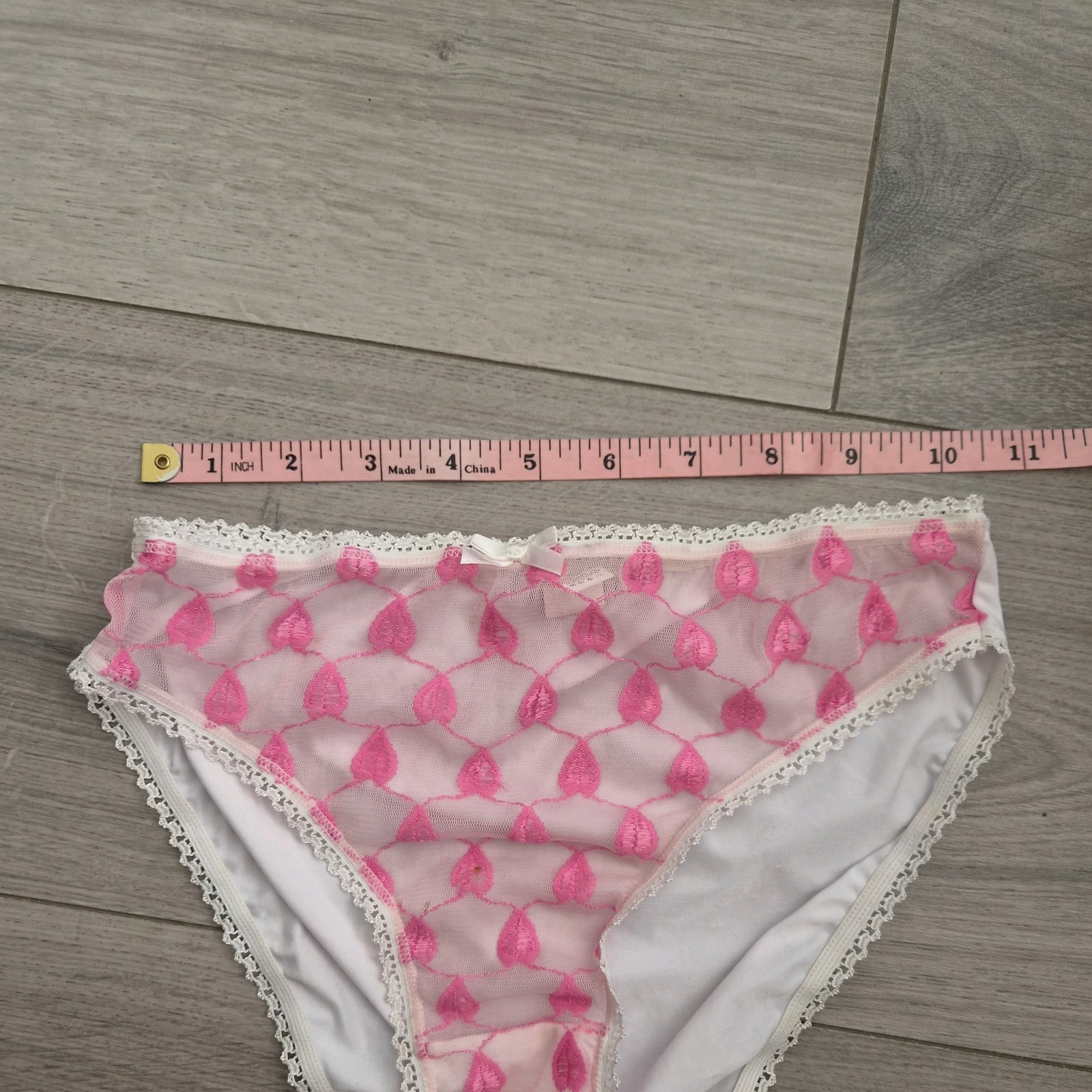BNWOT Secrets White & Pink Extra Sheer Embroidered Front High Cut Briefs Sz 6-8
