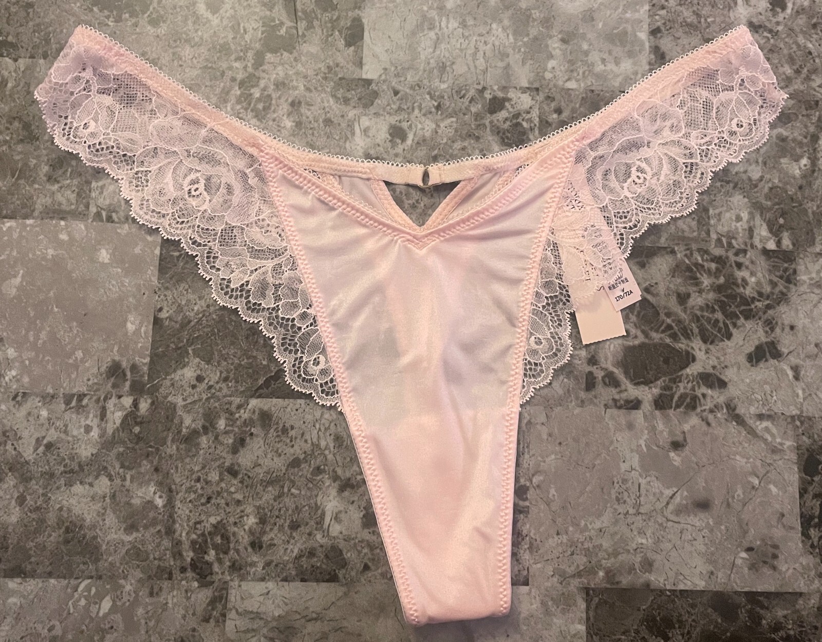 NWT VICTORIA’S SECRET PINK SATIN SMOOTH LACE GOLD RING HIGH LEG THONG PANTIES